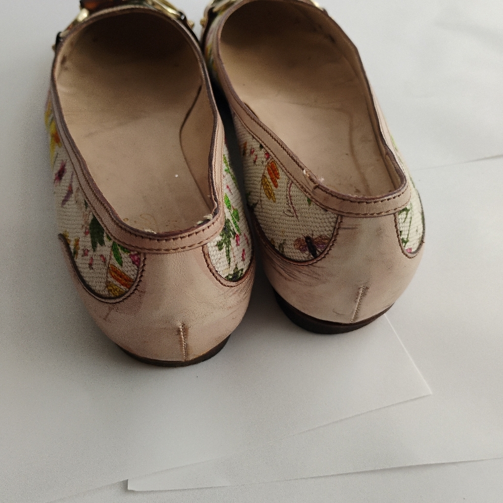 Gucci Floral Canvas Ballet Flats with Bamboo Horsebit - Cream, Red, Green, Brown - Picture 4 of 16